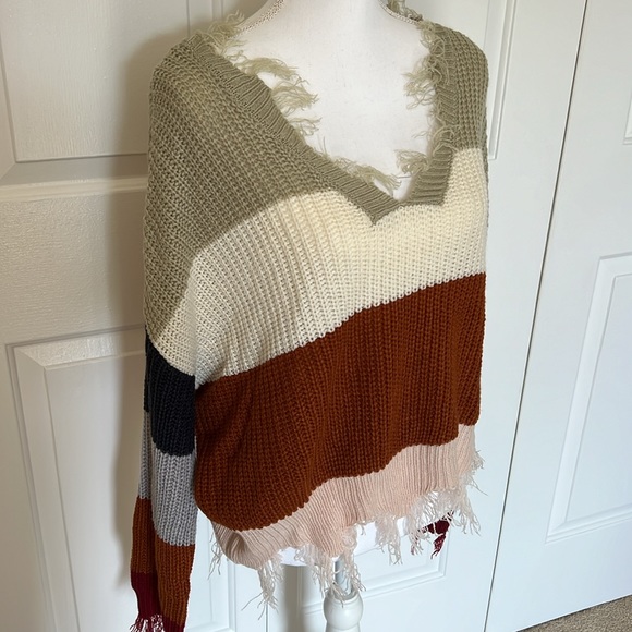 Fringed Sweater - Picture 2 of 3